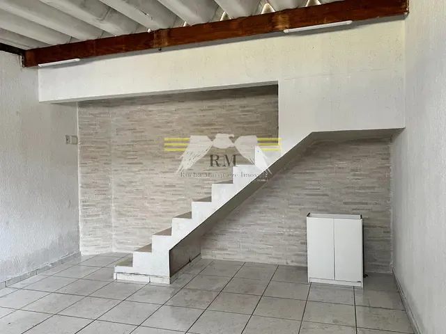 Sobrado com 109m² 3 quartos e 1 banheiro, à venda, no bairro Parque Maria Luiza em São Paulo