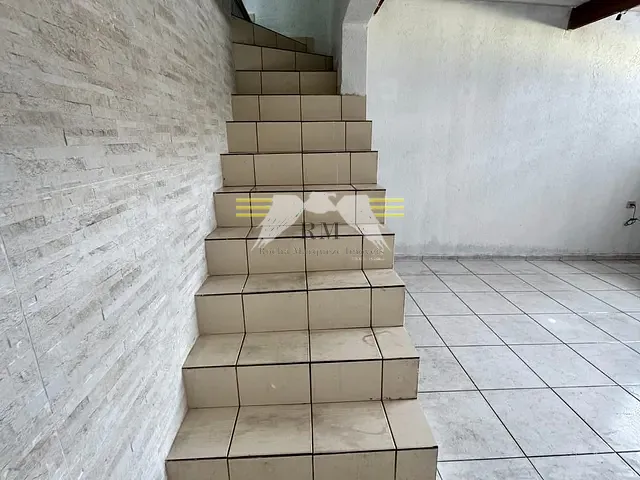 Sobrado com 109m² 3 quartos e 1 banheiro, à venda, no bairro Parque Maria Luiza em São Paulo