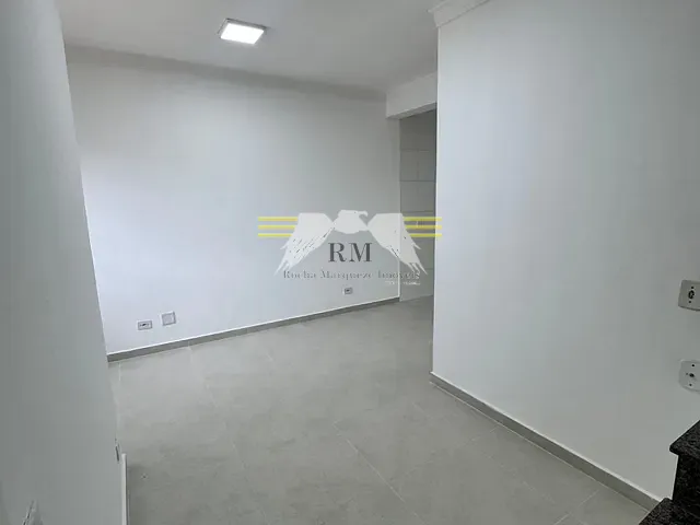 Sobrado com 109m² 3 quartos e 1 banheiro, à venda, no bairro Parque Maria Luiza em São Paulo