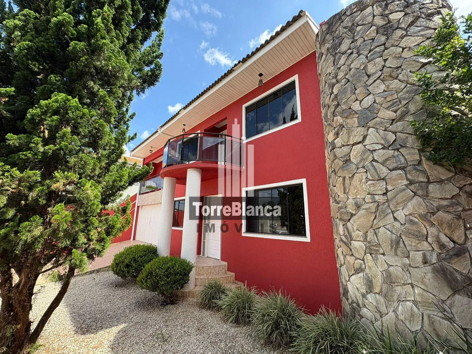 Sobrado, 3 quartos, 330 m² - Foto 1