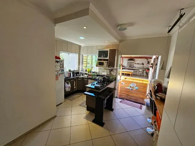 Sobrado com 150m² 3 quartos e 2 banheiros, à venda, no bairro Residencial Colinas do Aruã em Mogi das Cruzes