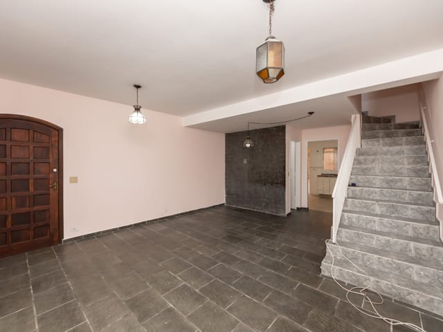 Foto do Sobrado - Sobrado para venda em Jabaquara com 4 quartos, sendo 1 suíte, 145m² | Lares e Andares Imóveis