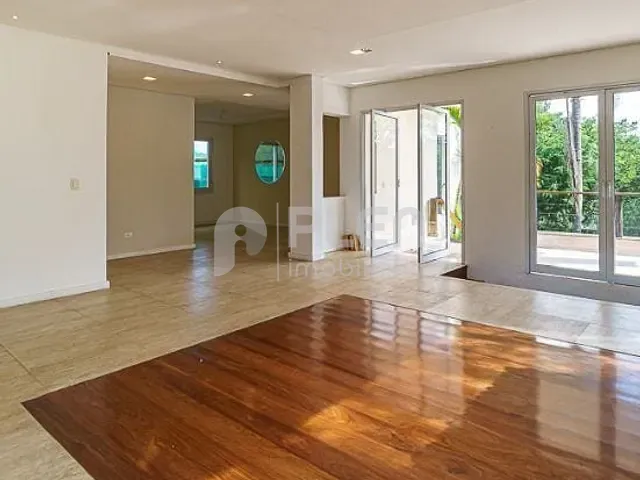 Sobrado com 526m² 4 quartos e 6 banheiros, à venda, no bairro Tamboré em Santana de Parnaíba