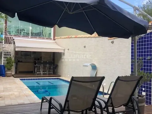 Sobrado com 200m² 3 quartos e 3 banheiros, à venda, no bairro Centro em Guararema