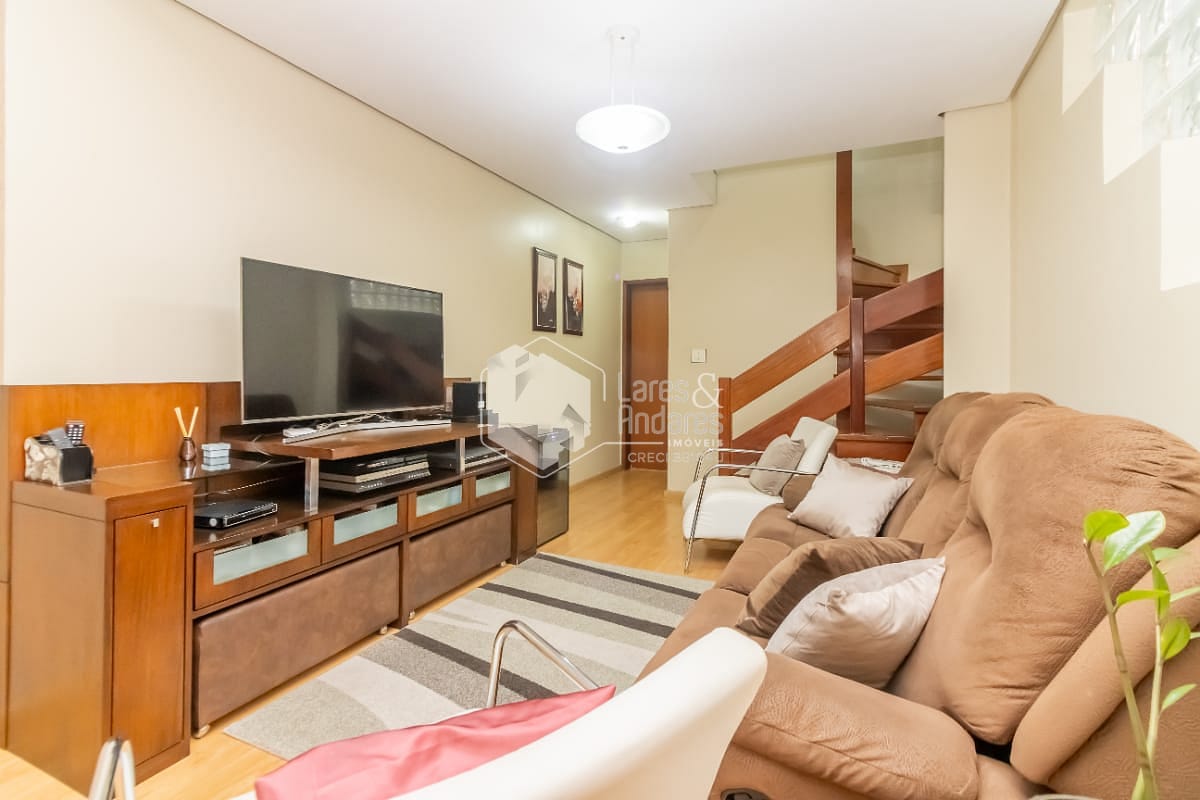 Sobrado à venda com 3 quartos, 143m² - Foto 1