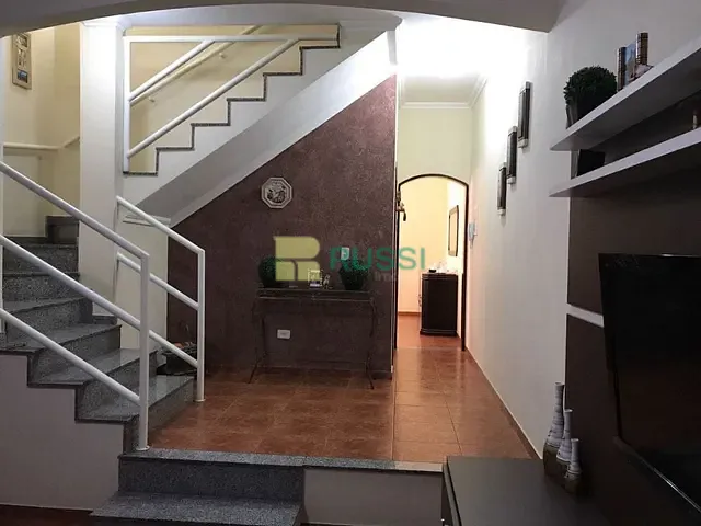 Sobrado com 144m² 3 quartos e 3 banheiros, à venda, no bairro Jardim Sul em São José dos Campos