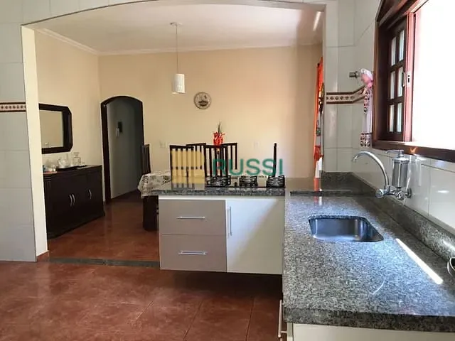 Sobrado com 144m² 3 quartos e 3 banheiros, à venda, no bairro Jardim Sul em São José dos Campos