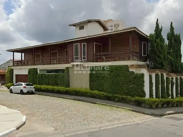 Sobrado com 282m² 4 quartos e 6 banheiros, à venda, no bairro Centro em Mogi das Cruzes