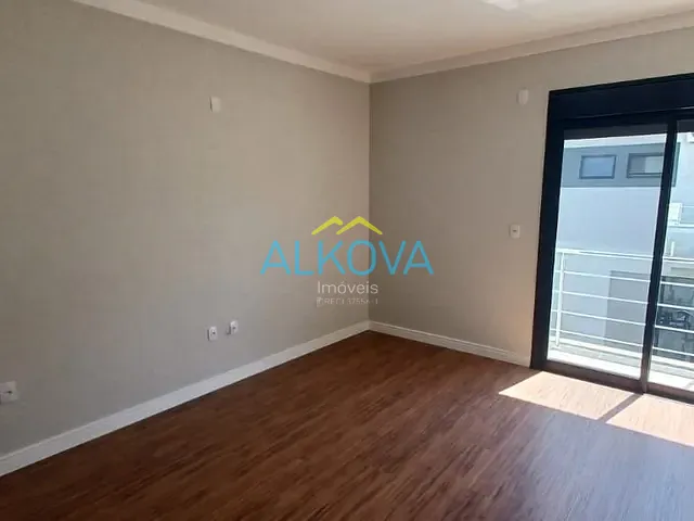 Sobrado com 250m² 4 quartos e 4 banheiros, à venda, no bairro Loteamento Floresta em São José dos Campos