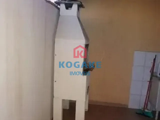 Sobrado com 182m² 4 quartos e 2 banheiros, à venda, no bairro Residencial União em São José dos Campos