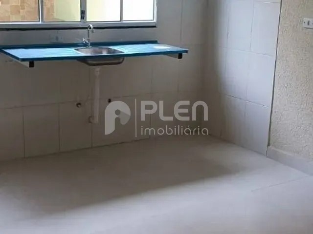 Sobrado 3 quartos e 2 banheiros, à venda, no bairro Jardim Tango em São Paulo
