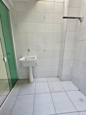 Foto do Sobrado - SOBRADO PARA LOCAÇÃO - 90m² ÁREA ÚTIL- 3 DORMITÓRIOS SUÍTE - SALA 2 AMBIENTES - QUINTAL - 2 VAGA - CHURRASQUEIRA - ÓTIMA LOCALIZAÇÃO | Rocha Marqueze Imóveis