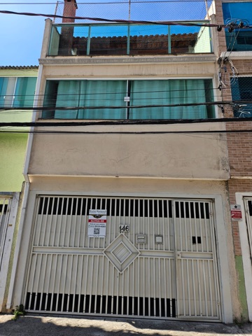Foto do Sobrado - SOBRADO PARA LOCAÇÃO - 90m² ÁREA ÚTIL- 3 DORMITÓRIOS SUÍTE - SALA 2 AMBIENTES - QUINTAL - 2 VAGA - CHURRASQUEIRA - ÓTIMA LOCALIZAÇÃO | Rocha Marqueze Imóveis