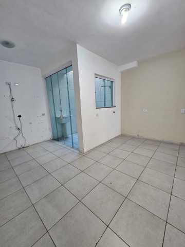 Foto do Sobrado - SOBRADO PARA LOCAÇÃO - 90m² ÁREA ÚTIL- 3 DORMITÓRIOS SUÍTE - SALA 2 AMBIENTES - QUINTAL - 2 VAGA - CHURRASQUEIRA - ÓTIMA LOCALIZAÇÃO | Rocha Marqueze Imóveis