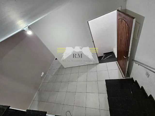 Sobrado com 69m² 3 quartos e 2 banheiros, para alugar, no bairro Parque Maria Luiza em São Paulo