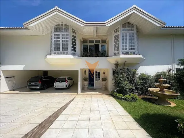 Sobrado com 2134m² 4 quartos e 7 banheiros, à venda, no bairro Granja Viana em Cotia