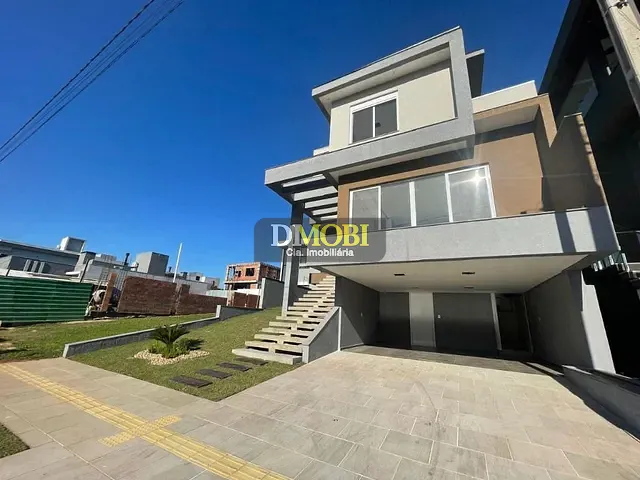 Sobrado com 260m² 4 quartos e 3 banheiros, à venda, no bairro Centro em Gravataí