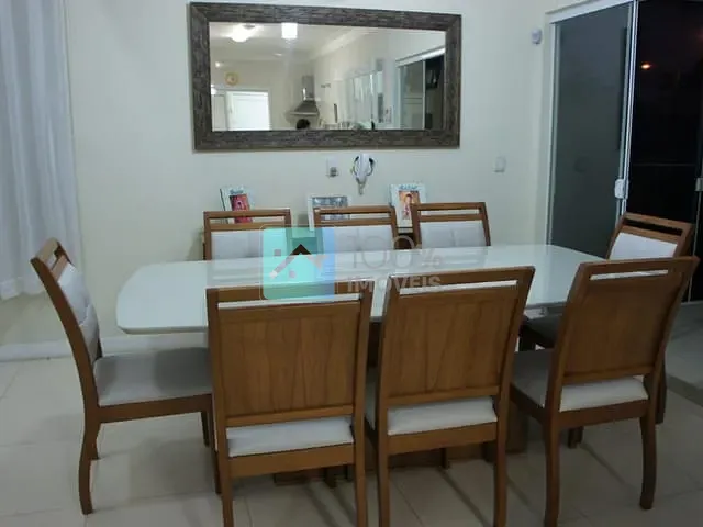 Sobrado com 313m² 4 quartos e 5 banheiros, à venda, no bairro Condomínio Terras do Vale em Caçapava