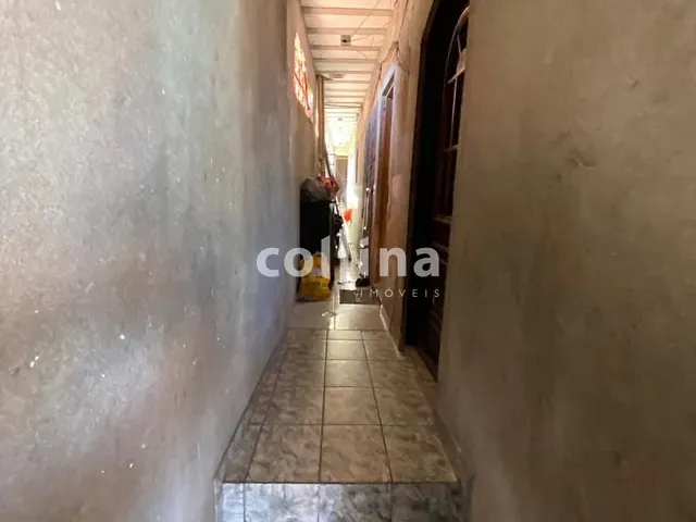 Sobrado com 151m² 3 quartos e 1 banheiro, à venda, no bairro Parque Sampaio Viana em Carapicuíba