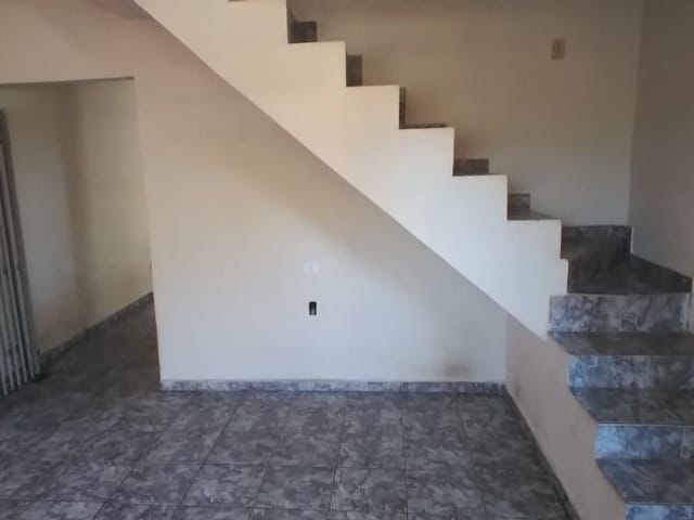 Foto do Sobrado - Sobrado com 2 dormitórios para alugar, 100 m² por R$ 1.300,00/mês - Parque Interlagos - São José dos Campos/SP | INDEPENDENCE NEGOCIOS IMOBILIARIOS LTDA