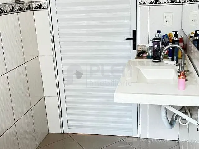 Sobrado com 262m² 3 quartos e 2 banheiros, à venda, no bairro Cidade Kemel em São Paulo