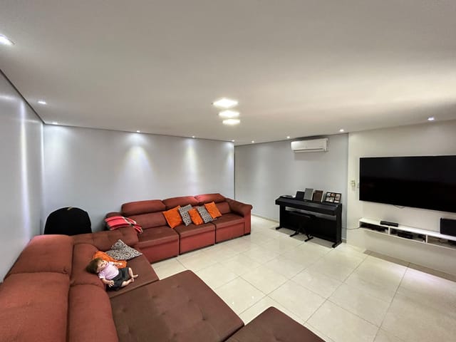 Foto do Sobrado - Sobrado à venda, 3 quartos, 1 suíte, 3 banheiros, 3 vagas, 250m² - Jardim Veloso - Osasco | Collina Imóveis
