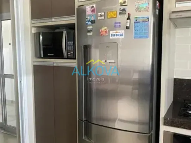 Sobrado com 200m² 3 quartos e 5 banheiros, à venda, no bairro Jardim Uirá em São José dos Campos