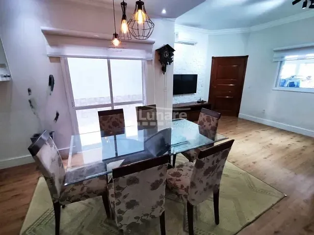 Sobrado com 150m² 3 quartos e 2 banheiros, à venda, no bairro Cézar de Souza em Mogi das Cruzes