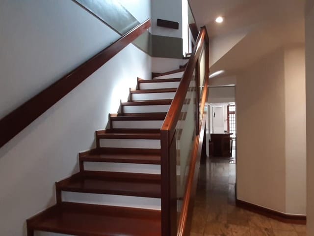 Sobrado com 432m² 4 quartos e 6 banheiros, à venda, no bairro Granja Julieta em São Paulo