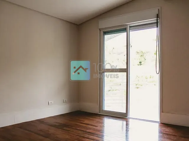 Sobrado com 4140m², à venda, no bairro Quinta das Flores em São José dos Campos