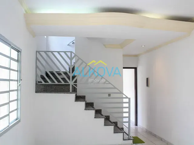 Sobrado com 138m² 4 quartos e 3 banheiros, à venda, no bairro Jardim Augusta em São José dos Campos
