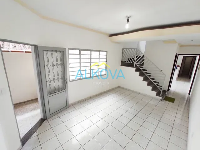 Sobrado com 138m² 4 quartos e 3 banheiros, à venda, no bairro Jardim Augusta em São José dos Campos