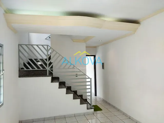 Sobrado com 138m² 4 quartos e 3 banheiros, à venda, no bairro Jardim Augusta em São José dos Campos