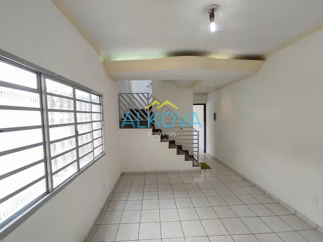 Sobrado com 138m² 4 quartos e 3 banheiros, à venda, no bairro Jardim Augusta em São José dos Campos