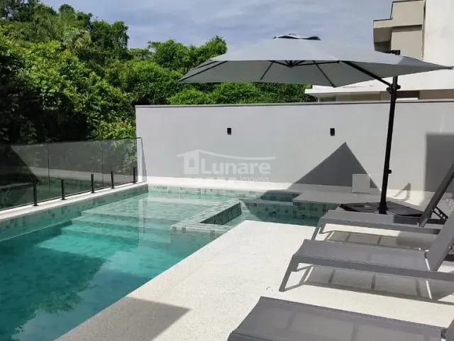Sobrado com 400m² 6 quartos e 2 banheiros, à venda, no bairro Riviera de São Lourenço em Bertioga