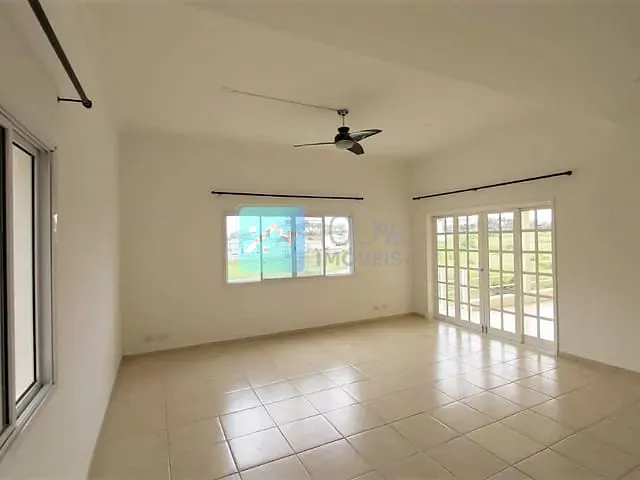 Sobrado com 473m² 3 quartos e 4 banheiros, à venda, no bairro Urbanova em São José dos Campos