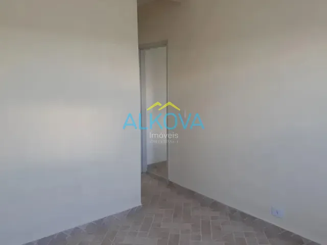 Sobrado com 160m² 6 quartos e 4 banheiros, à venda ou para alugar, no bairro Jardim Cruzeiro do Sul em São José dos Campos