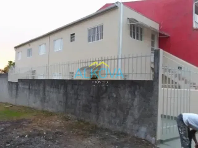 Sobrado com 160m² 6 quartos e 4 banheiros, à venda ou para alugar, no bairro Jardim Cruzeiro do Sul em São José dos Campos
