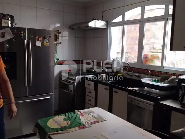 Sobrado 3 quartos e 3 banheiros, à venda, no bairro Vila Irmãos Arnoni em São Paulo