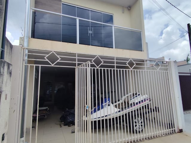 Sobrado para locação, 4 quartos sendo 2 suítes - 130 m² Contorno, Ponta Grossa, PR