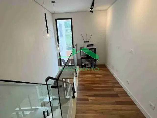 Sobrado com 147m² 3 quartos e 2 banheiros, à venda, no bairro Olímpico em São Caetano do Sul