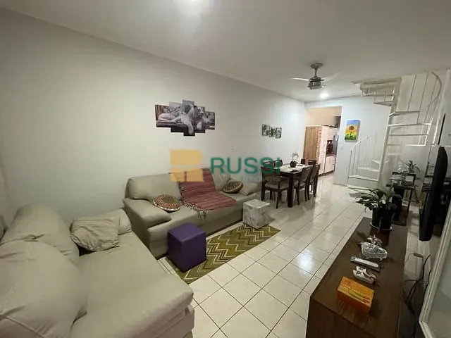 Sobrado com 125m² 3 quartos e 2 banheiros, à venda, no bairro Jardim das Indústrias em São José dos Campos
