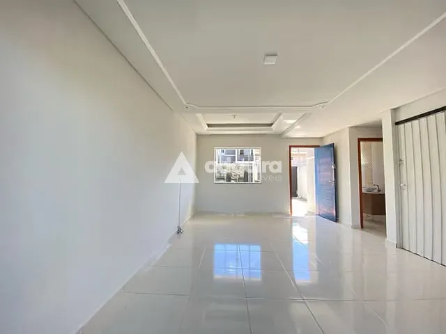 Sobrado 3 quartos e 3 banheiros, à venda, no bairro Orfãs em Ponta Grossa