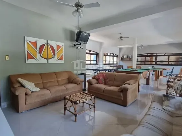 Sobrado com 988m² 5 quartos e 2 banheiros, à venda, no bairro Jardim Itapema em Guararema