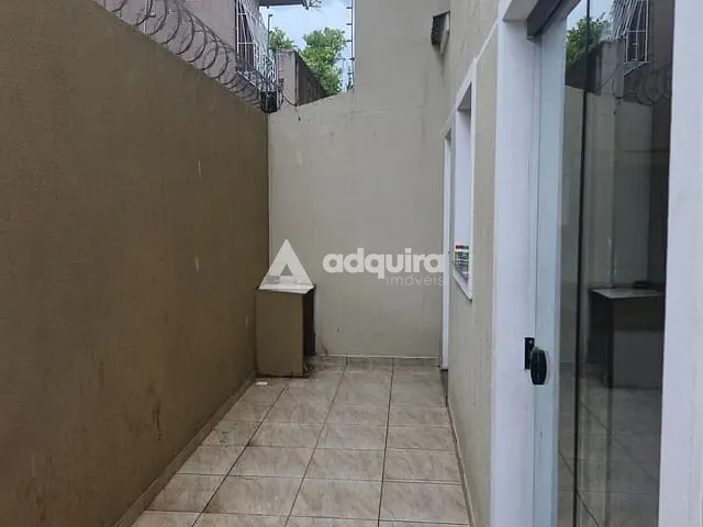 Sobrado 3 quartos e 3 banheiros, à venda, no bairro Estrela em Ponta Grossa