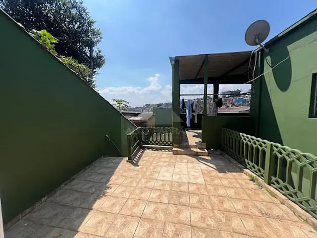 Sobrado com 352m² 3 quartos e 2 banheiros, à venda, no bairro Parque das Américas em Mauá