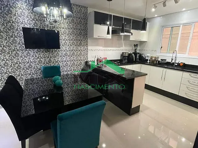 Sobrado com 130m² 3 quartos e 2 banheiros, à venda, no bairro Jardim Santo Antônio em Santo André