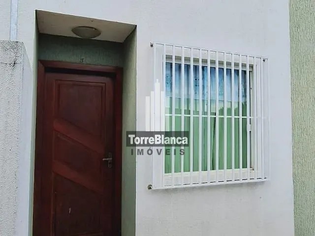 Sobrado com 51m² 2 quartos e 2 banheiros, à venda, no bairro Uvaranas em Ponta Grossa