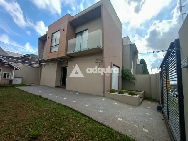Sobrado 2 quartos e 3 banheiros, à venda, no bairro Orfãs em Ponta Grossa