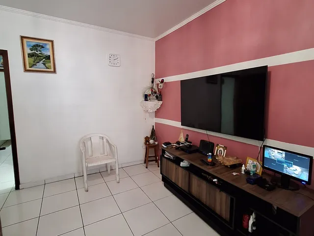 Foto do Sobrado - 🏡 Sobrado com 149m², 3 Dormitórios (1 Suíte), Churrasqueira, Quarto de Empregada e 2 Vagas Cobertas no Taboão | Mix Nascimento